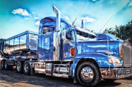 What is the largest truck show in Canada that features over 500 show trucks?