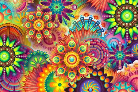 What are common visual hallucinations experienced on LSD?