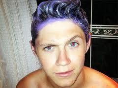 last but not least another easy qouestion.  what color is niall horans natural hair color