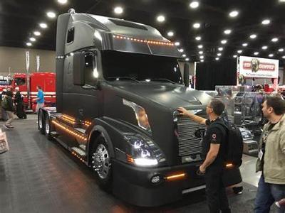Which city hosts the world's largest trucking event called Mid-America Trucking Show?