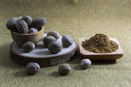 Which spice was considered an extremely valuable commodity during medieval times?