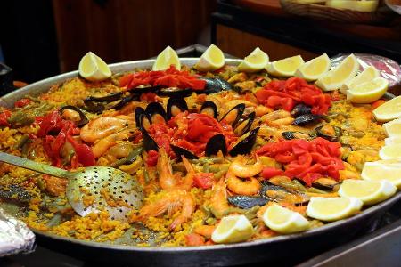 What is the national dish of Spain?