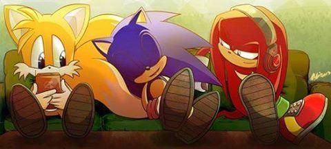 The first time Alexis died, how did she communicate with Tails?