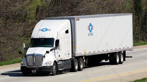 Which state has the highest number of trucking companies in the U.S.?