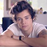 Harry Styles, curly!!! Harry Styles, curly!!!