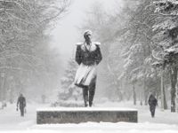 Snow-covered Statue Snow-covered Statue