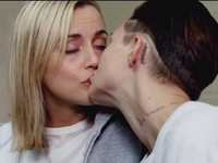 I want to kiss her rn ! I want to kiss her rn !