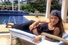 wich photo with Rihanna is THE BEST? wich photo with Rihanna is THE BEST?