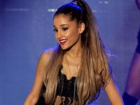 Don't you just love Ariana Grande? Don't you just love Ariana Grande?