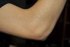 Is it possible to lick your elbow?!?!? i know it sounds like a silly question but i want to know if anyone has done it, cuz' i CAN NOT!!! Is it possible to lick your elbow?!?!? i know it sounds like a silly question but i want to know if anyone has done it, cuz' i CAN NOT!!!
