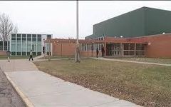do you go to lincoln elementary/junior high/middle school? I want to know if and Qfeasters are in lincoln? Ever heard of the Stinking Lincoln? Thats the School i go to. if you do not go to lincoln, dont awnser this. (This is the photo of the school) do you go to lincoln elementary/junior high/middle school? I want to know if and Qfeasters are in lincoln? Ever heard of the Stinking Lincoln? Thats the School i go to. if you do not go to lincoln, dont awnser this. (This is the photo of the school)