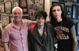 Gee looks smol and adorable and Andy looks just wow this picture shall live on