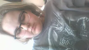 This is me and im a girl my name is Jeryka and im not anybodys cousin