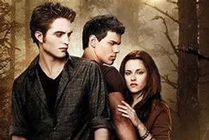 In twilight if you were Bella would you go for Jacob or Edward? In twilight if you were Bella would you go for Jacob or Edward?