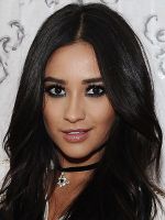 Who is your favourite character from pretty little liars? Who is your favourite character from pretty little liars?