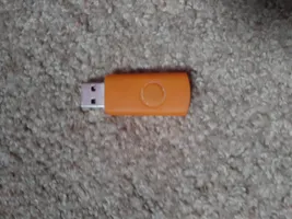 I found a weird flash drive when i was cleaning my desk. It had files from 2010 and 2013. Should i tell my mom that i found it? I found a weird flash drive when i was cleaning my desk. It had files from 2010 and 2013. Should i tell my mom that i found it?