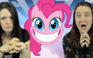 SMILE HD | Girls REACT | 1 SMILE HD | Girls REACT | 1