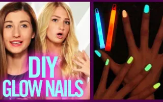 DIY GLOW STICK NAIL POLISH - Makeup Mythbusters with Maybaby and BindleBeautyx DIY GLOW STICK NAIL POLISH - Makeup Mythbusters with Maybaby and BindleBeautyx