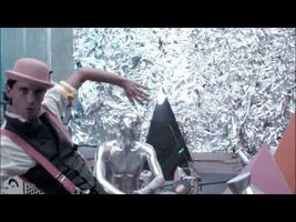 MIKA - Blame It On The Girls MIKA - Blame It On The Girls