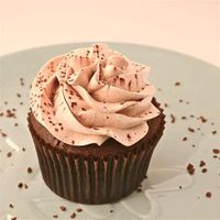 Make a cupcake and I'll give you a new best friend. Make a cupcake and I'll give you a new best friend.