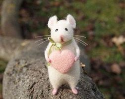 Are you a hedgehog or a mouse? Are you a hedgehog or a mouse?