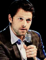 Does your brain love? (Misha Collins Edition) Does your brain love? (Misha Collins Edition)