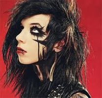 What kind of kiss should you get from Andy Biersack What kind of kiss should you get from Andy Biersack