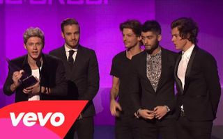 One Direction - Favorite Pop/Rock Duo or Group (2013 AMAs) One Direction - Favorite Pop/Rock Duo or Group (2013 AMAs)