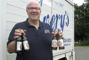 Soda maker's campaign drinks: Trump Tonic and Hillary Hooch | U.S. ELECTIONS Soda maker's campaign drinks: Trump Tonic and Hillary Hooch | U.S. ELECTIONS