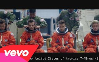 One Direction - Drag Me Down One Direction - Drag Me Down