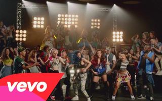 Little Mix - How Ya Doin'? ft. Missy Elliott Little Mix - How Ya Doin'? ft. Missy Elliott