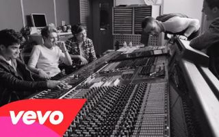 One Direction - Little Things One Direction - Little Things