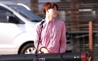 Day6’s Junhyeok, harassed for allegedly dating a fan, withdraws from the group – Asian Junkie Day6’s Junhyeok, harassed for allegedly dating a fan, withdraws from the group – Asian Junkie