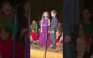 Siblings fight on stage during beautiful ballad Siblings fight on stage during beautiful ballad