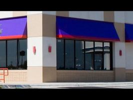 MAN SUES FREDDY FAZBEAR'S PIZZA PLACE MAN SUES FREDDY FAZBEAR'S PIZZA PLACE