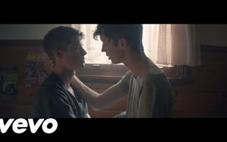 Troye Sivan - WILD (Blue Neighbourhood Part 1/3) Troye Sivan - WILD (Blue Neighbourhood Part 1/3)