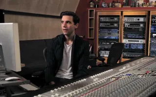 MIKA - Track by Track (The Making of Heroes) MIKA - Track by Track (The Making of Heroes)