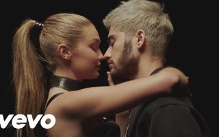 ZAYN - PILLOWTALK ZAYN - PILLOWTALK
