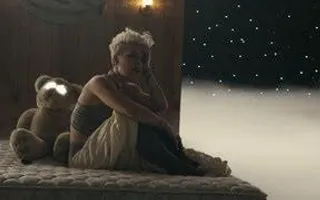 P!nk - Just Give Me A Reason ft. Nate Ruess P!nk - Just Give Me A Reason ft. Nate Ruess