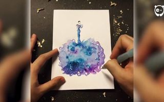 Artist Uses Water Drops And Paint To Create Spontaneous Dress Designs Artist Uses Water Drops And Paint To Create Spontaneous Dress Designs