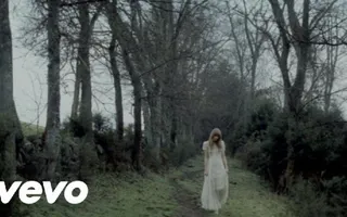 Safe & Sound feat. The Civil Wars (The Hunger Games: Songs From District 12 And Beyond) Safe & Sound feat. The Civil Wars (The Hunger Games: Songs From District 12 And Beyond)