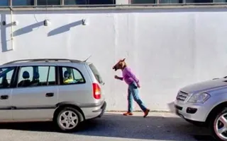 25 WTF moments caught on Google Street View 25 WTF moments caught on Google Street View