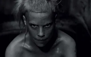 'I FINK U FREEKY' by DIE ANTWOORD (Official) 'I FINK U FREEKY' by DIE ANTWOORD (Official)