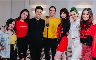 Demi Lovato Medley ft. James Charles - Sister Sing-Off! Demi Lovato Medley ft. James Charles - Sister Sing-Off!
