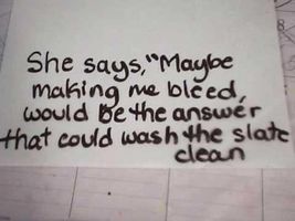 Britt Nicole-When She Cries(Lyrics) Britt Nicole-When She Cries(Lyrics)