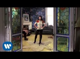 MARINA AND THE DIAMONDS | "HOLLYWOOD" [ACOUSTIC]
