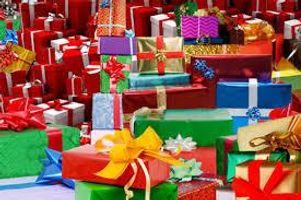 THE GREAT DEBATE: CHRISTMAS Which are better: Homemade presents or store bought? THE GREAT DEBATE: CHRISTMAS Which are better: Homemade presents or store bought?