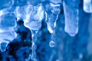 What's the best way to stay warm during the cold ? it's so cold outside . i'm sick and i'm inside and still cold What's the best way to stay warm during the cold ? it's so cold outside . i'm sick and i'm inside and still cold