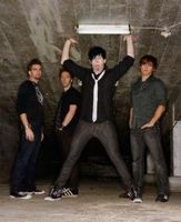Who is better Marianas Trench or Simple plan? I would like to know what you guys think. I think Marianas Trench is better. Who is better Marianas Trench or Simple plan? I would like to know what you guys think. I think Marianas Trench is better.
