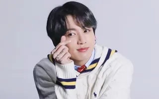 Whats the difference between sunbae and sunbaenim Ik i probably spelled them wrong im sorry ☹️ but im confused on what the difference is between the two. Whats the difference between sunbae and sunbaenim Ik i probably spelled them wrong im sorry ☹️ but im confused on what the difference is between the two.